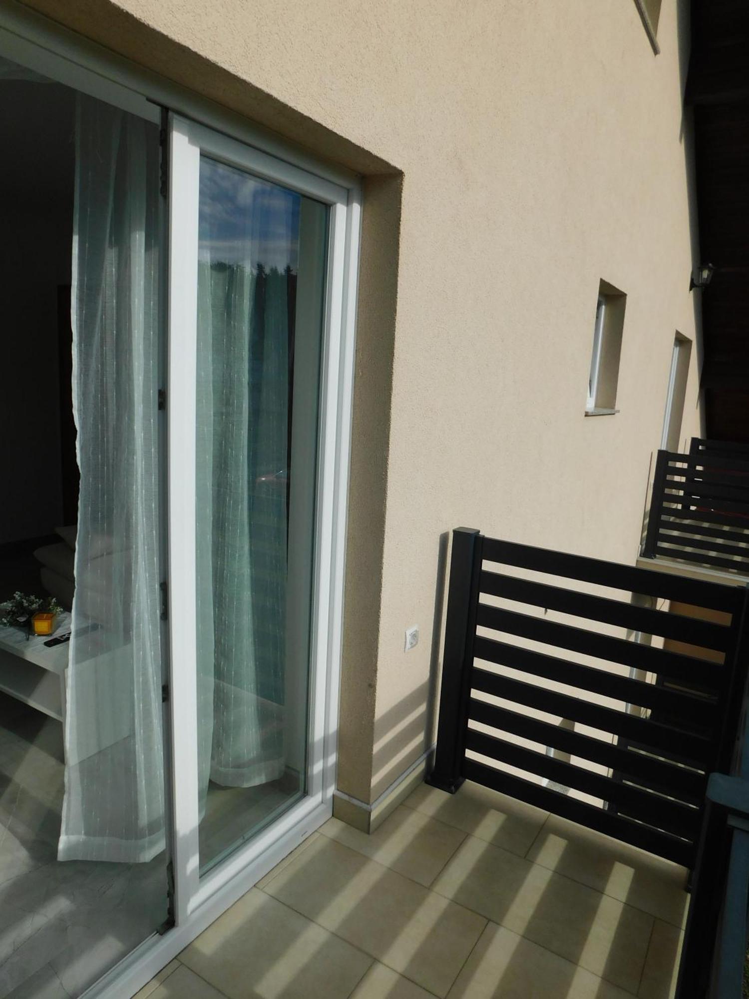 Apartman Nativis Otočac Zewnętrze zdjęcie